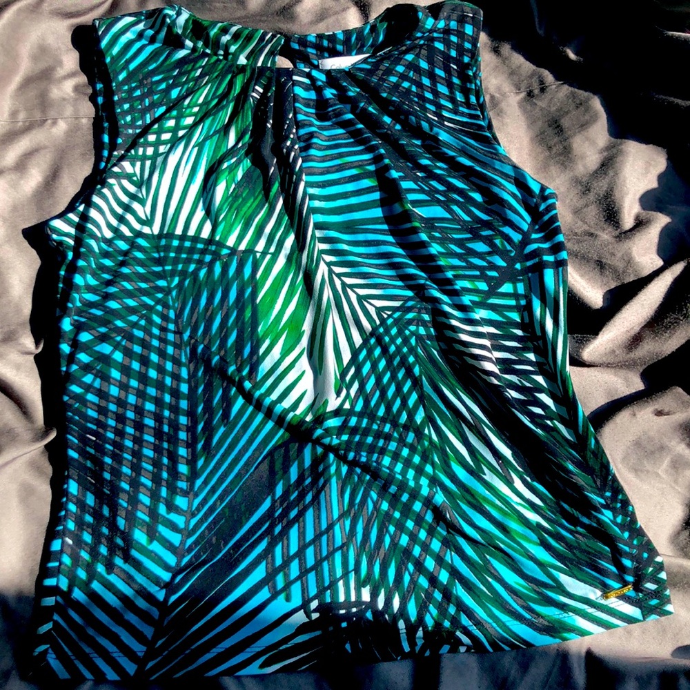 Calvin Klein top size medium